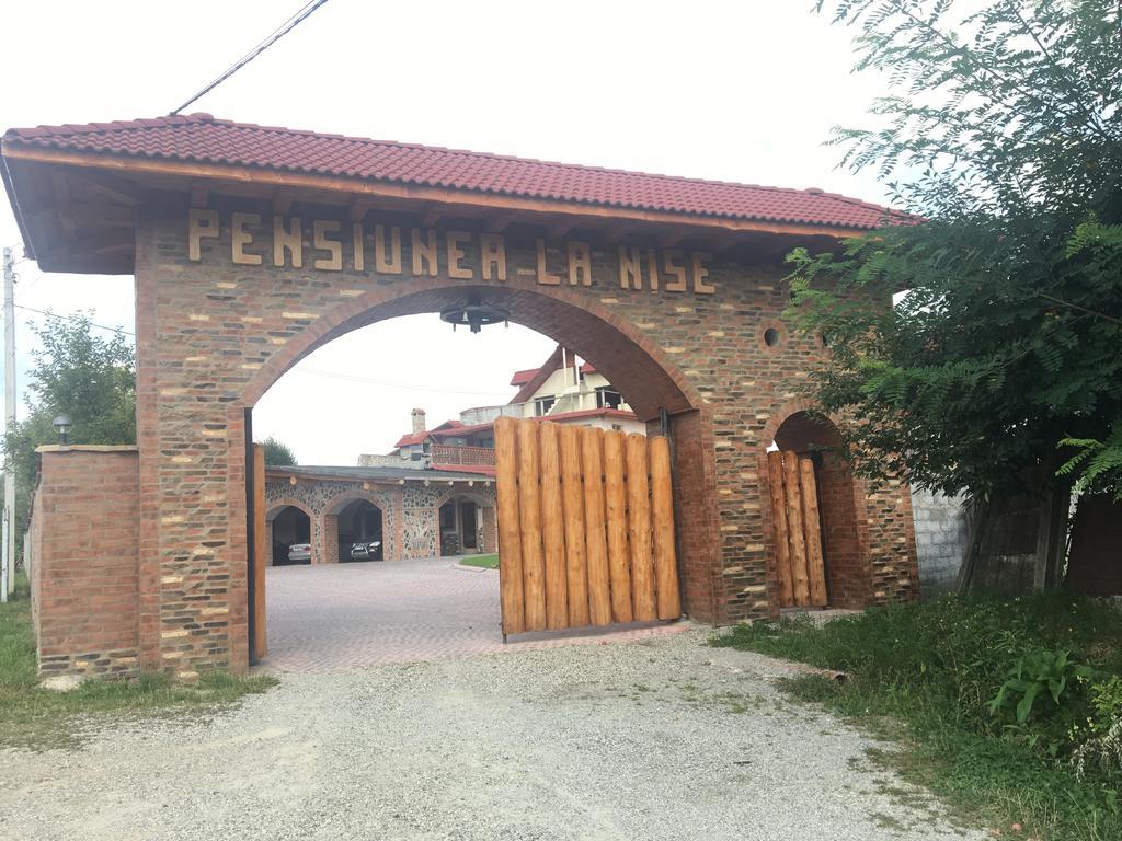Pensiunea La Nise Sîmbăta de Sus Exteriör bild